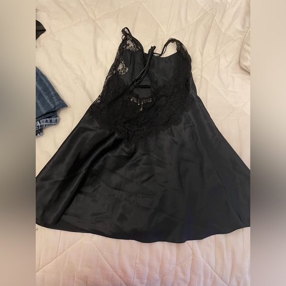 Victorias secret Black lace slip - Picture 3 of 3